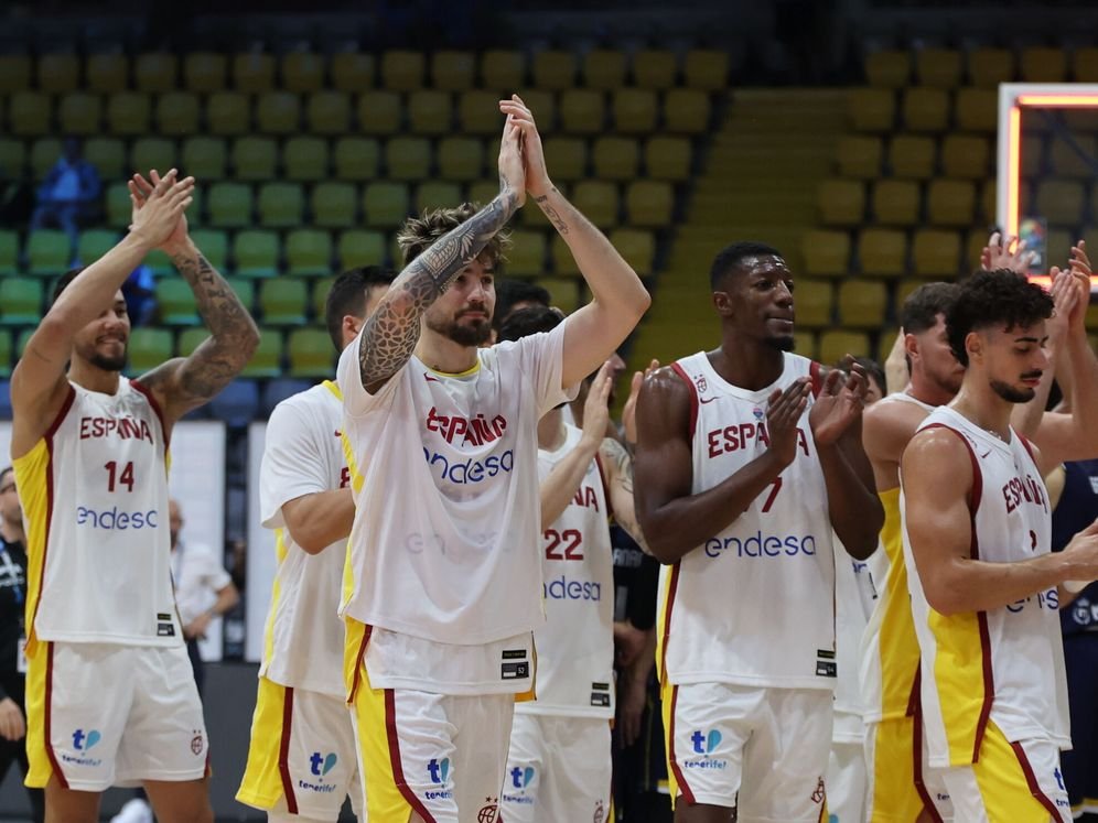 Spain Bounces Back with Convincing Win over Bosnia